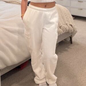 Aritzia Cargo pants in White